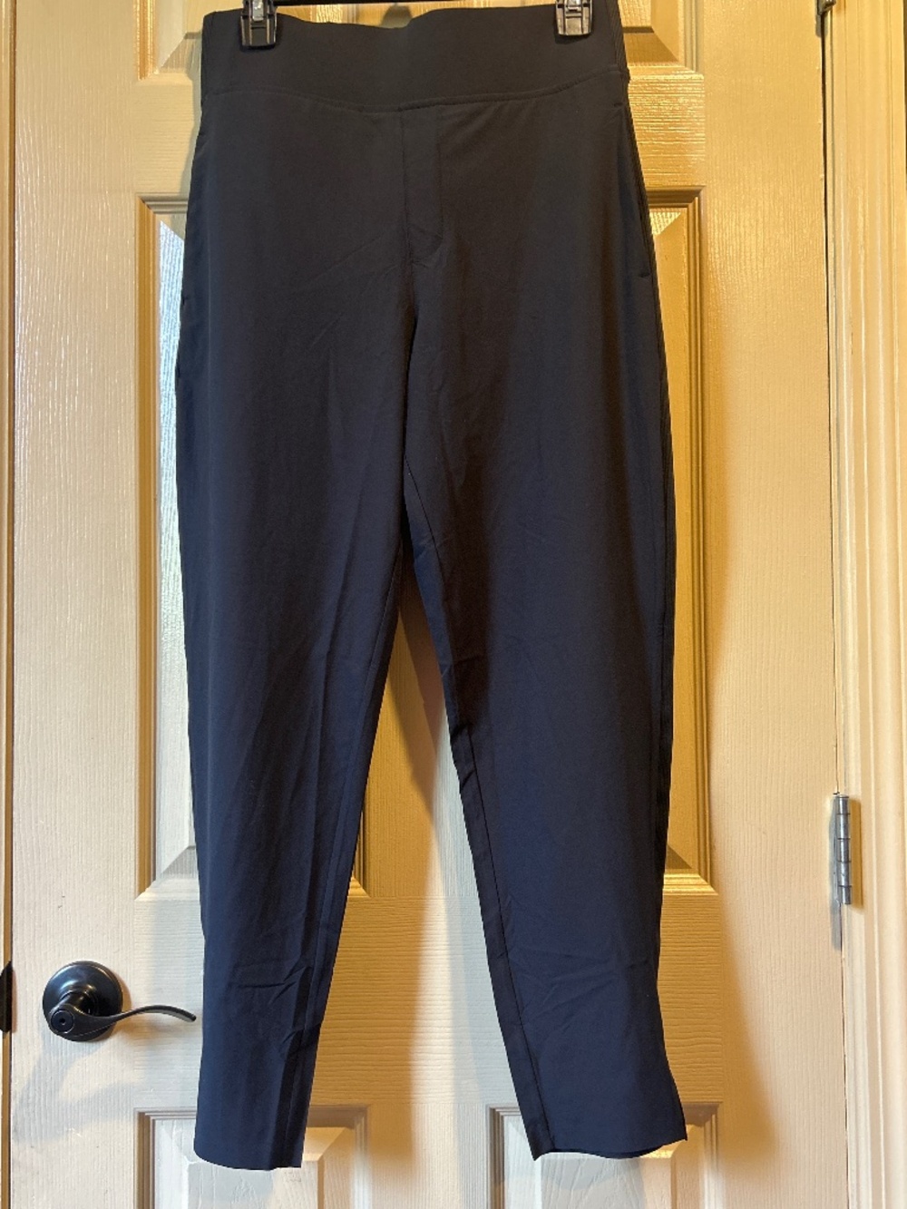 Travel pants for women